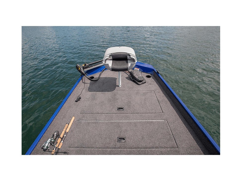 Crestliner 1700 STORM Unpainted exterior