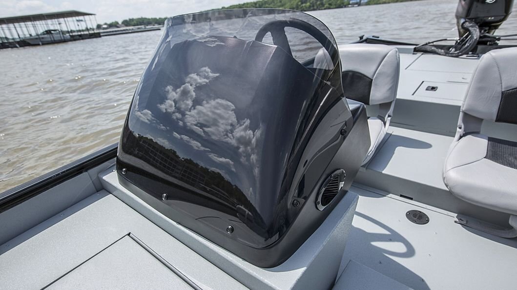 Crestliner 1700 STORM Unpainted exterior