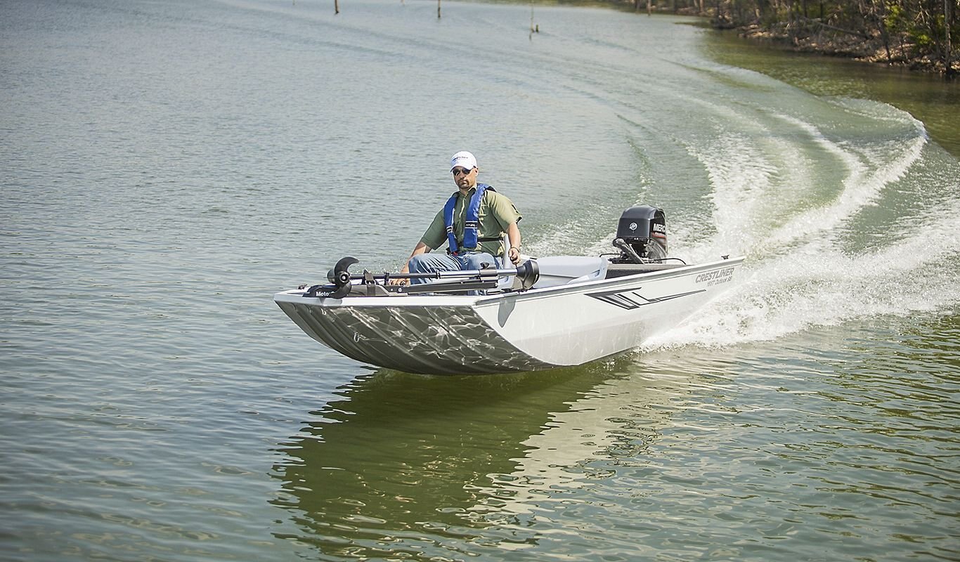 Crestliner 1657 OUTLOOK SS Unpainted exterior