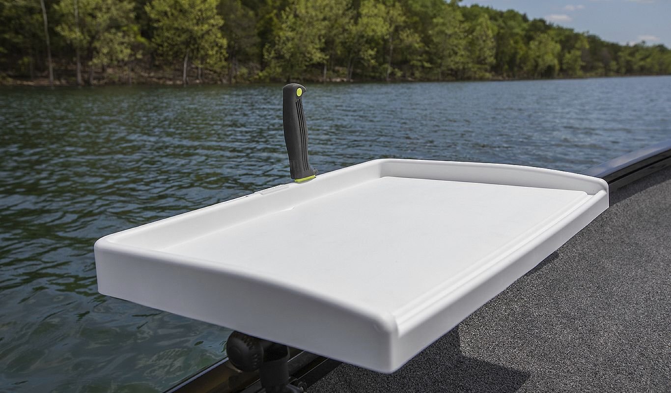 Crestliner 1700 RIDGE White exterior