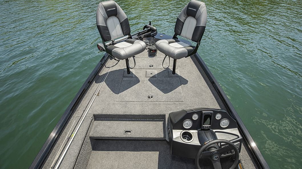 Crestliner 1700 RIDGE White exterior