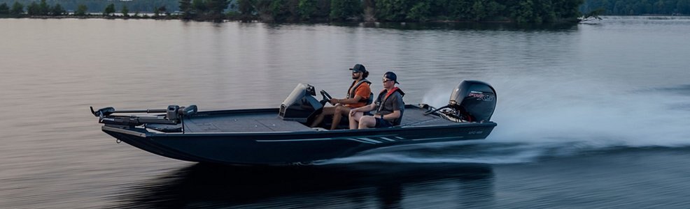 Crestliner 189 XFC Silver exterior