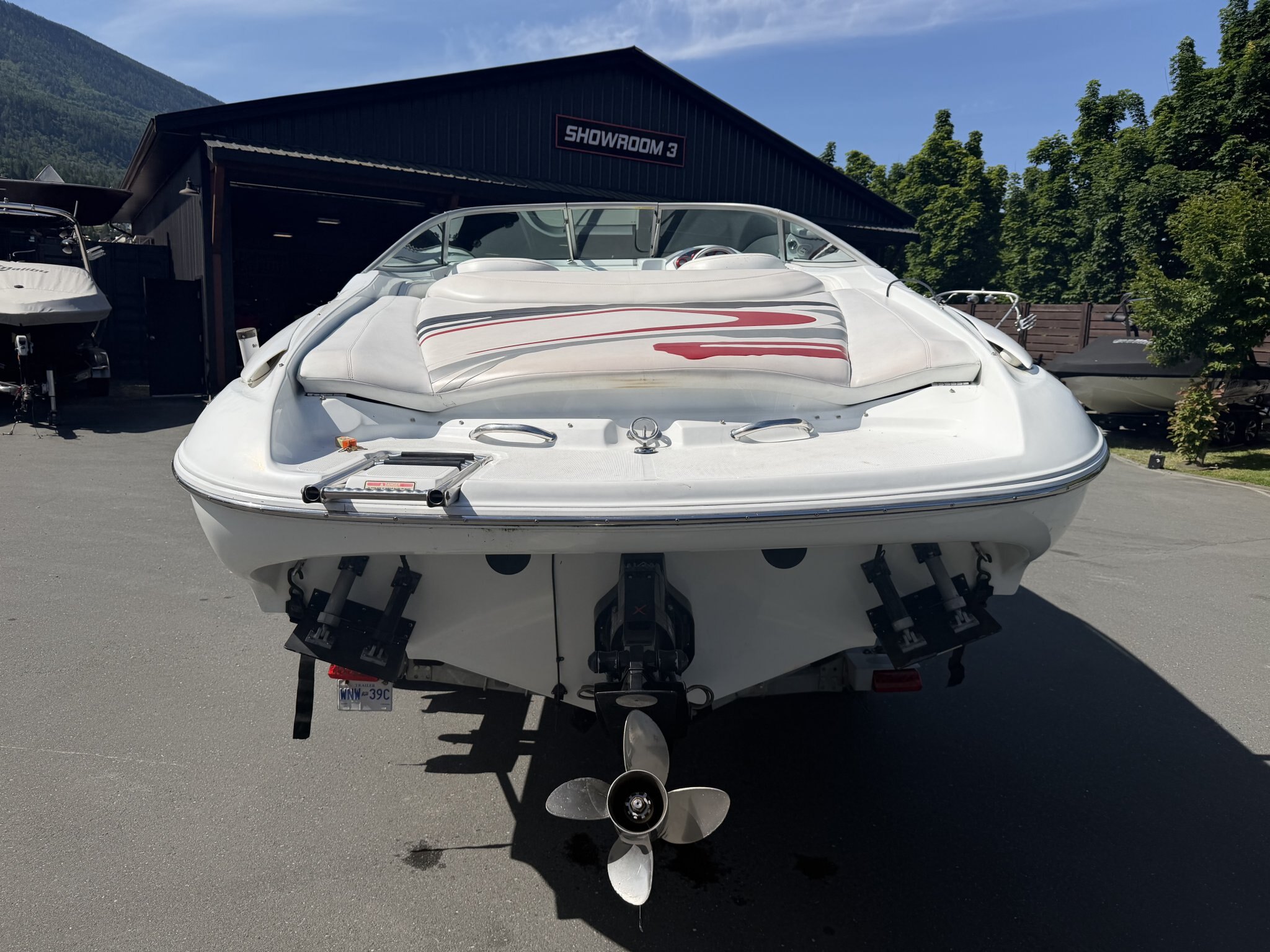 2004 BOSS 275 Performance