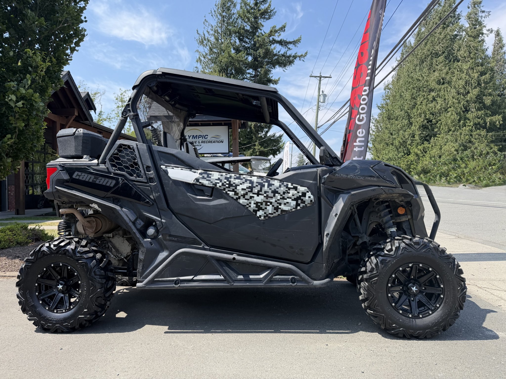2021 Maverick Trail
