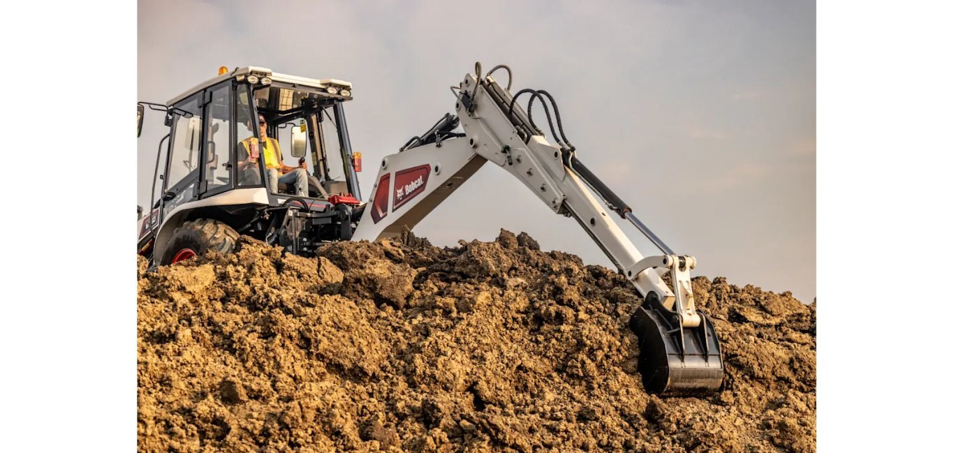 Bobcat B760 Backhoe Loader