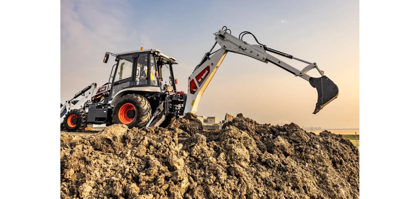 Bobcat B760 Backhoe Loader