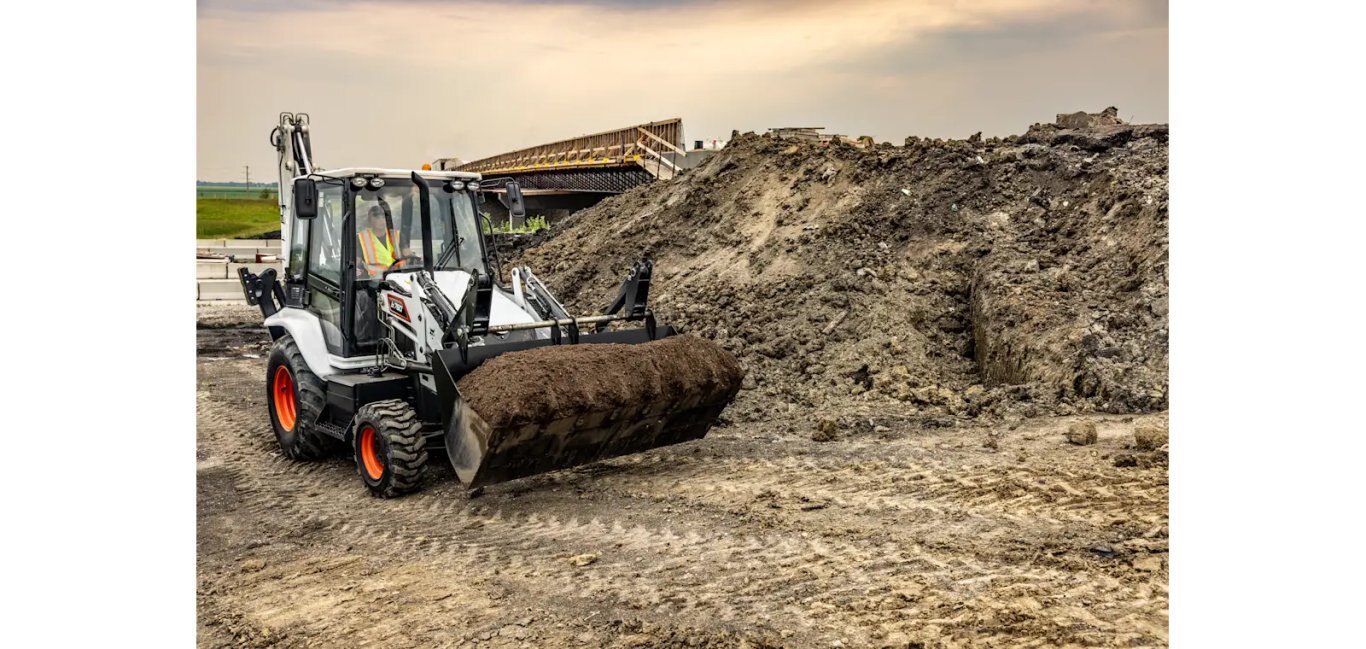 Bobcat B760 Backhoe Loader