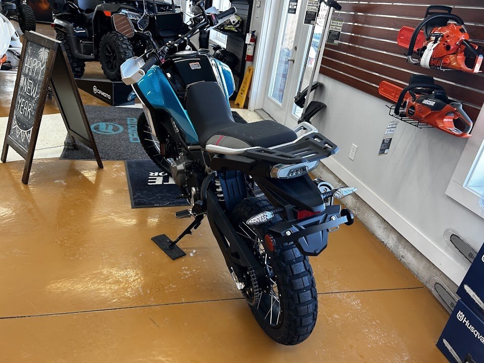 Southland/Royal Cargo Enclosed Cargo Trailer 7 W x 16 L