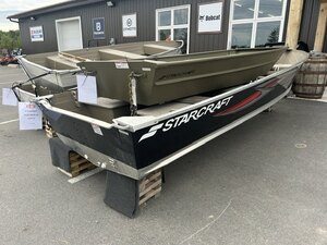 Starcraft Voyager Seafarer 16 Boat with Split Rear Bench