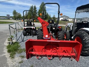 Bobcat CT2025 Compact Tractor with Loader and Manual Rotation Blower