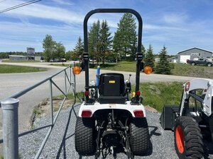 Bobcat CT1021KA HD SUB COMPACT TRACTOR WITH LOADER