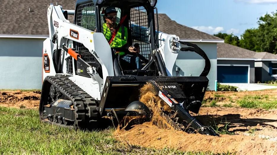 Bobcat T595 Compact Track Loader