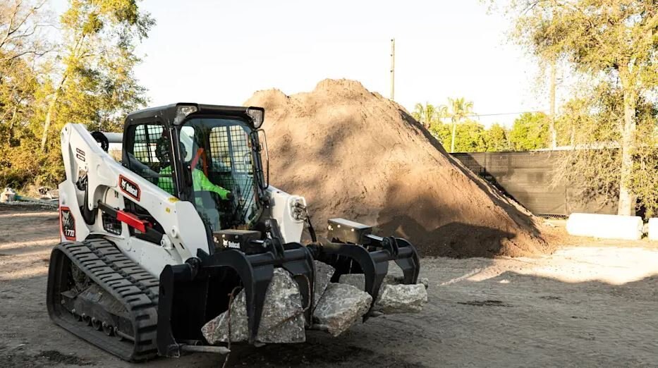 Bobcat T770 Compact Track Loader