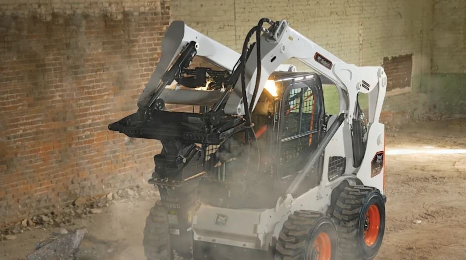 Bobcat S770 Skid Steer Loader