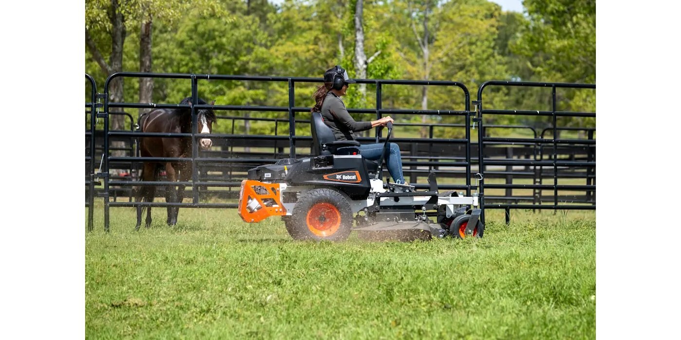 Bobcat ZT2000 42 Deck Zero Turn Mower