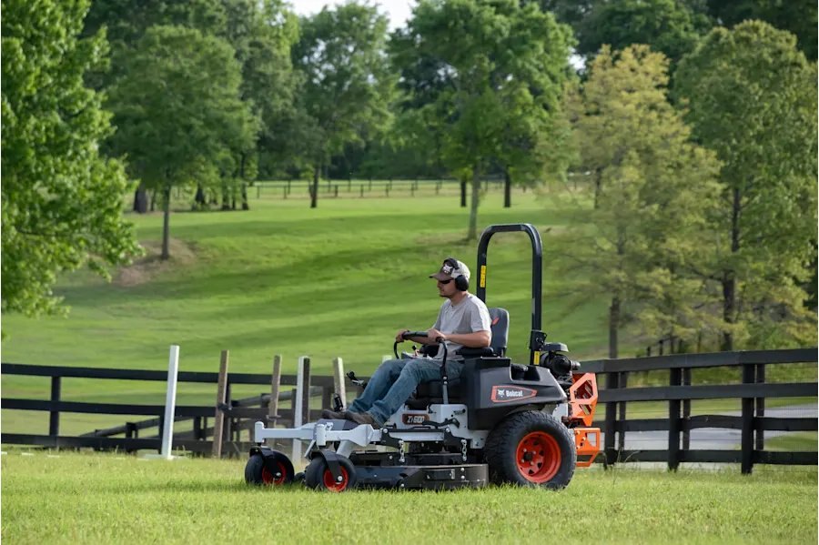 Bobcat ZT6100 61” Deck Zero Turn Mower