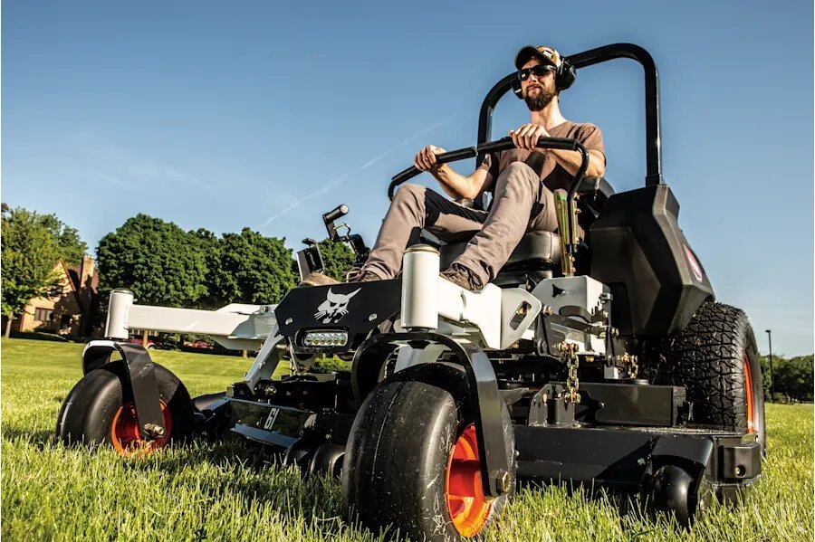 Bobcat ZT7000 61” Deck Zero Turn Mower