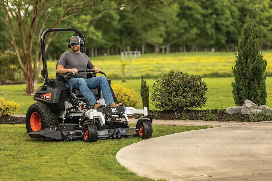 Bobcat ZT7000 61” Deck Zero Turn Mower