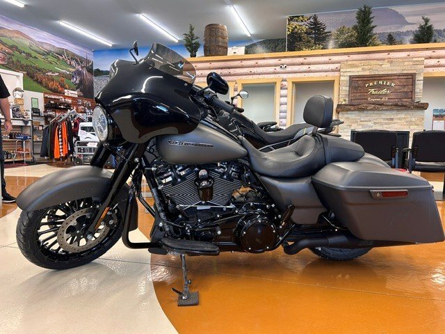 2018 Harley Davidson ROAD KING SPECIAL 107 EXTREMELY LOW KM