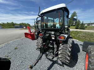 2026 Bobcat CT2540 FL W/ FREE FRONT END LOAD, SNOW BLOWER, TRAILER 7 X 16 PKG