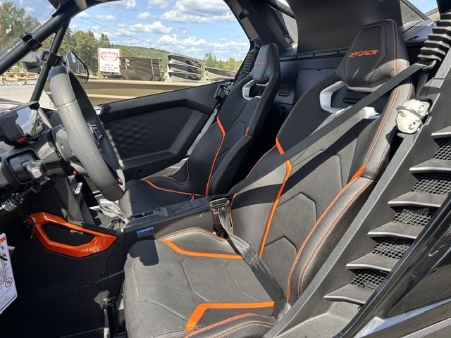 2026 CFMOTO ZFORCE Z10 W/ ACCESSORIES 32 TIRES