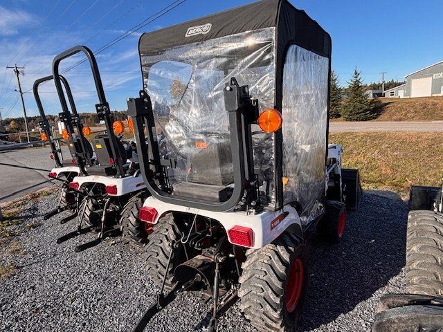 PRE OWNED 2025 BOBCAT CT1021 w/ BLOWER, FRONT END LOADER, BERCOMAC SOLF CAB