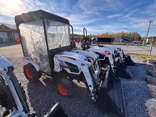 PRE OWNED 2025 BOBCAT CT1021 w/ BLOWER, FRONT END LOADER, BERCOMAC SOLF CAB