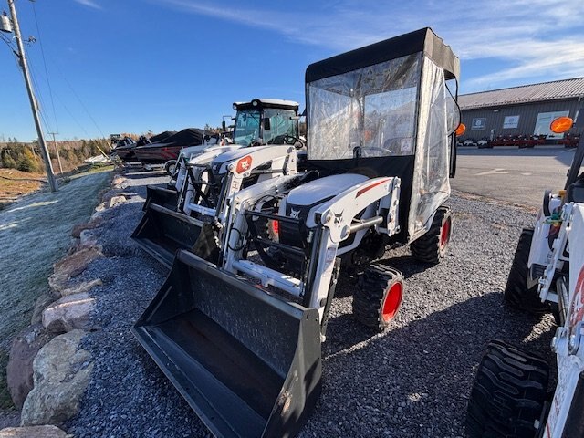 PRE OWNED 2025 BOBCAT CT1021 w/ BLOWER, FRONT END LOADER, BERCOMAC SOLF CAB