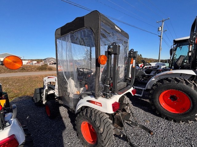 PRE OWNED 2025 BOBCAT CT1021 w/ BLOWER, FRONT END LOADER, BERCOMAC SOLF CAB