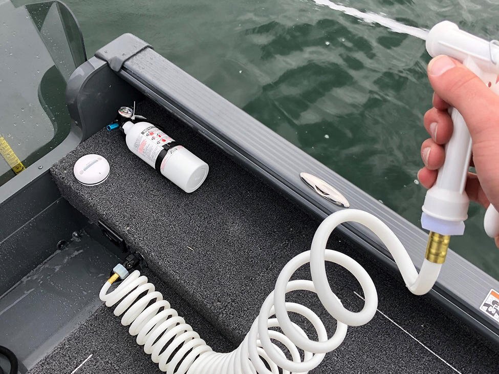 2026 Lund 2075 Pro Guide Tiller