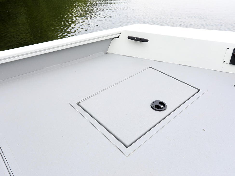 2026 Lund 1660 Predator Tiller