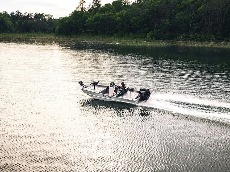 2026 Lund 1760 Predator SS