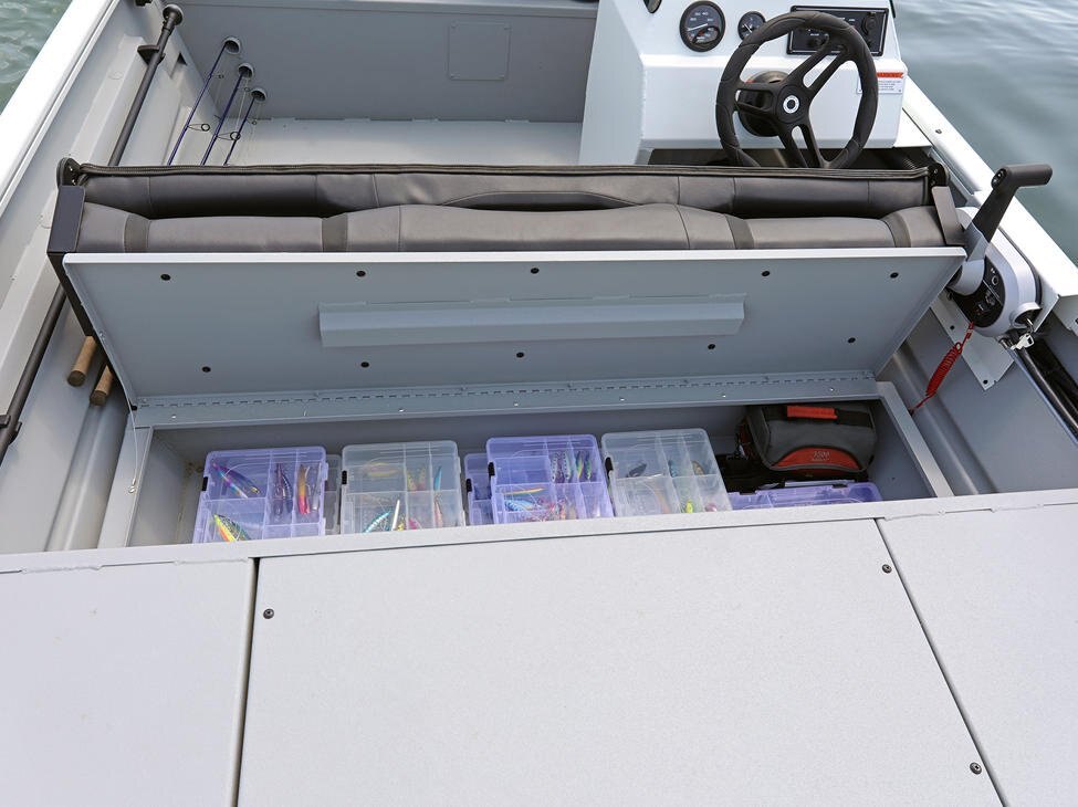 2026 Lund 1760 Predator SS