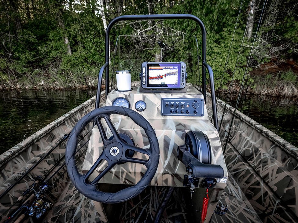 2026 Lund 1870 Predator SS