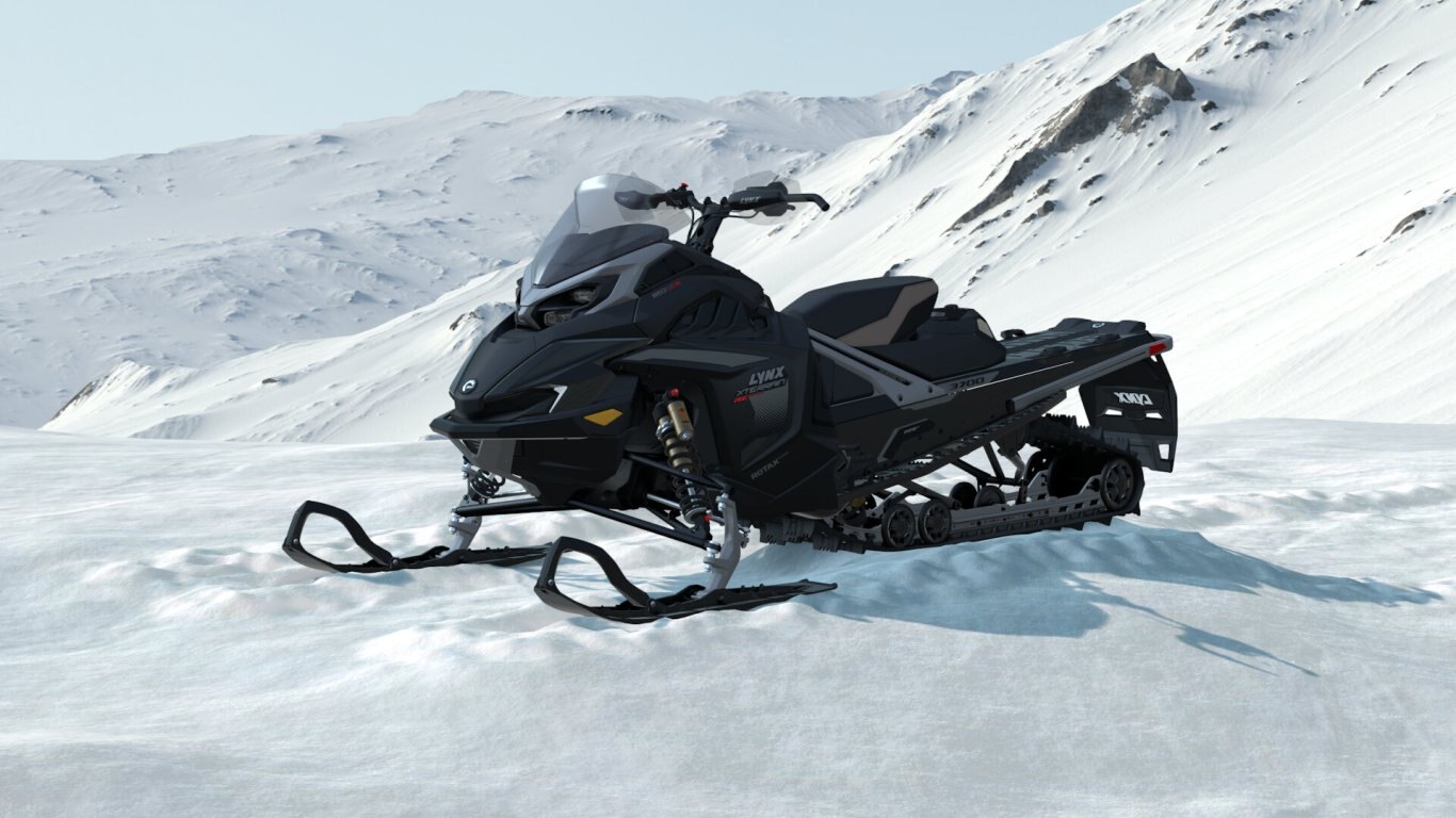 2026 Lynx XTERRAIN RE Rotax® 900 ACE Turbo R Platinum Silver Satin / Black