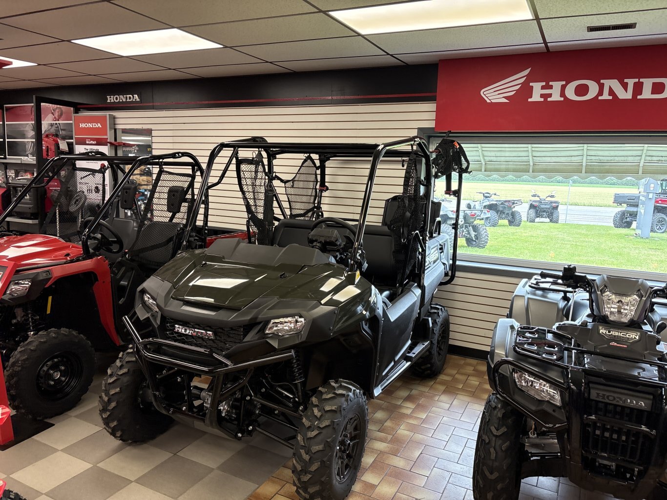 2026 Honda Pioneer 700 4P DLX Trim