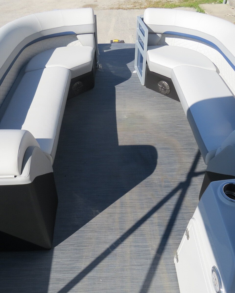 2024 Lowe Boats SS 270 EW