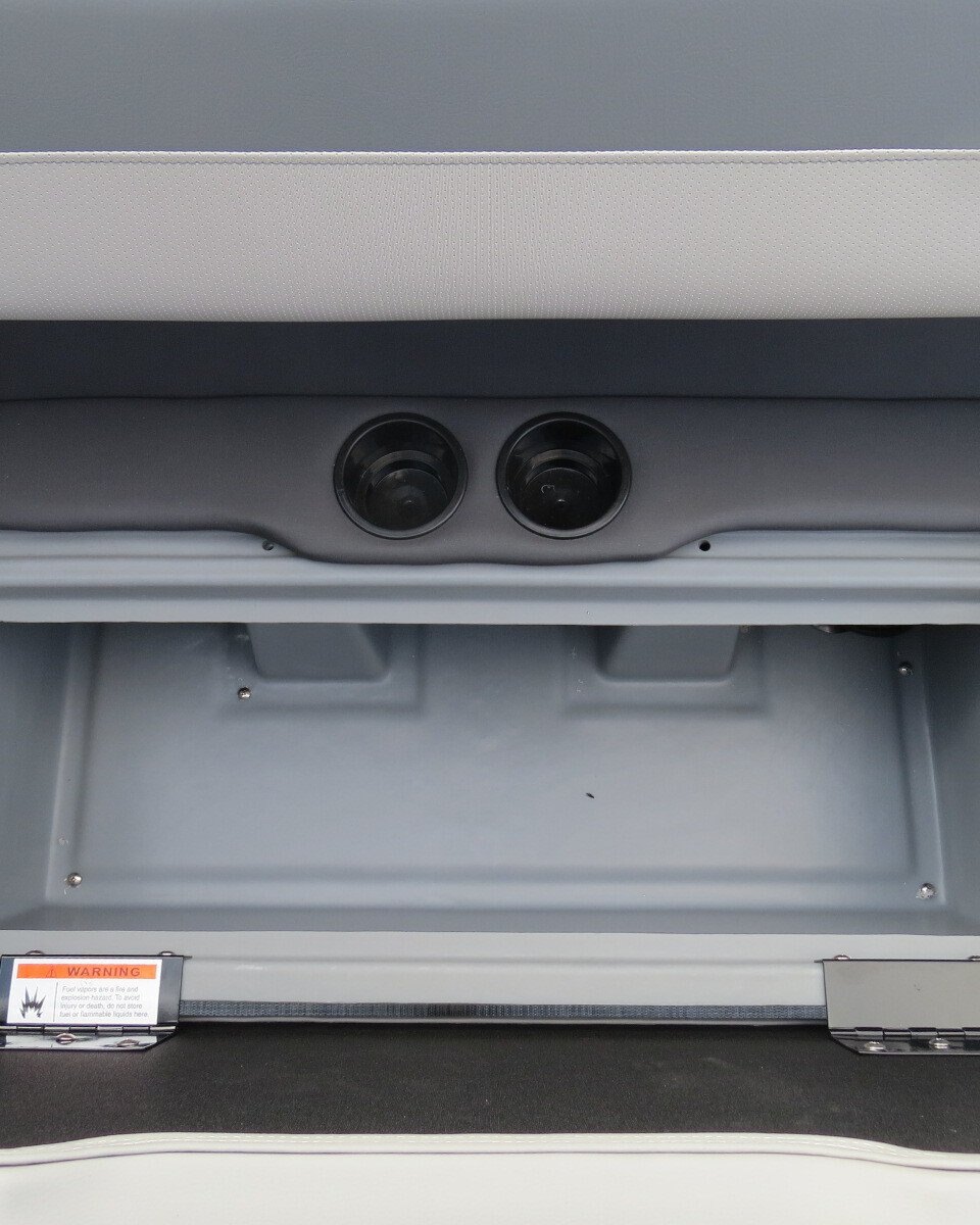 2025 Lowe Boats LS 210