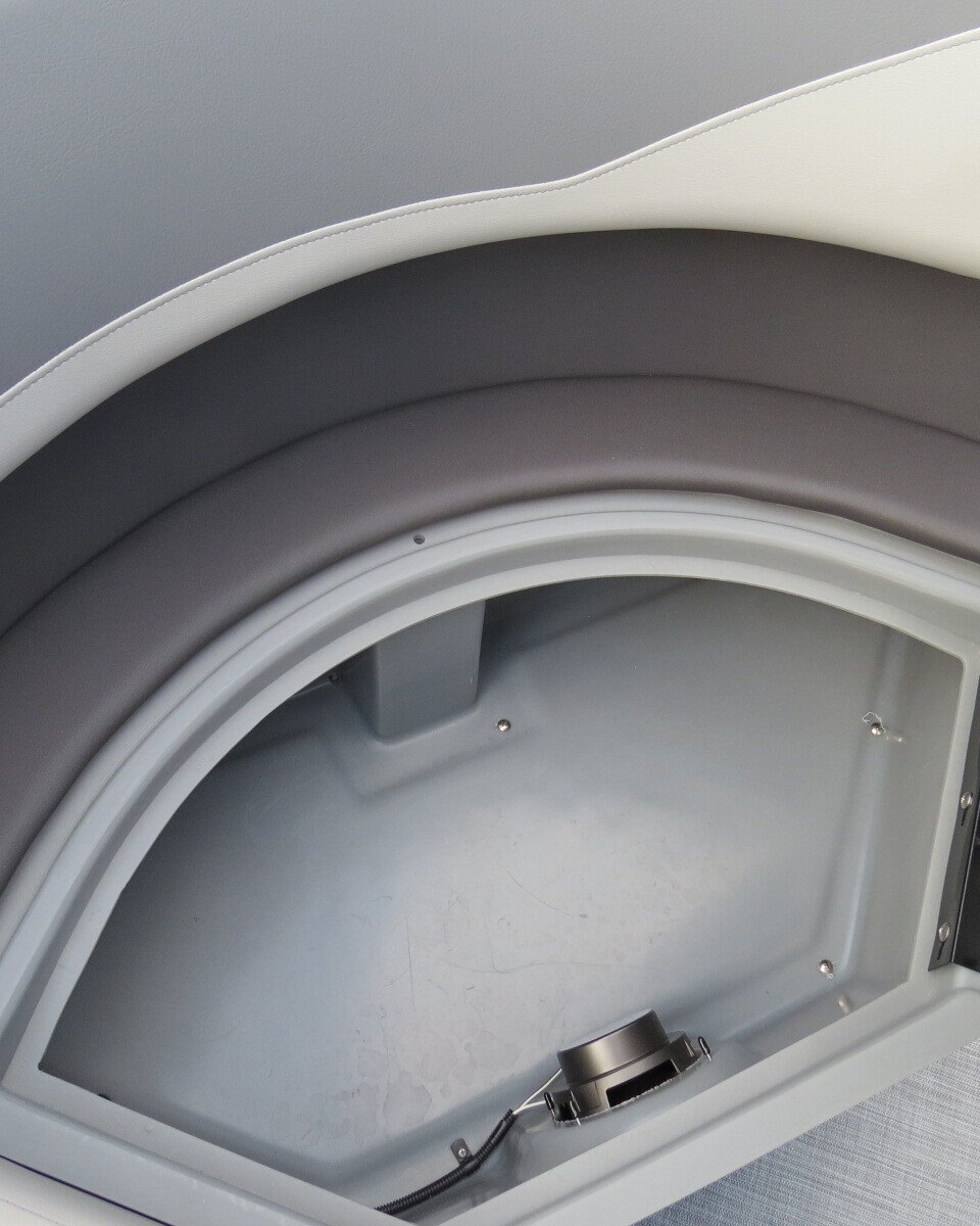 2025 Lowe Boats LS 210