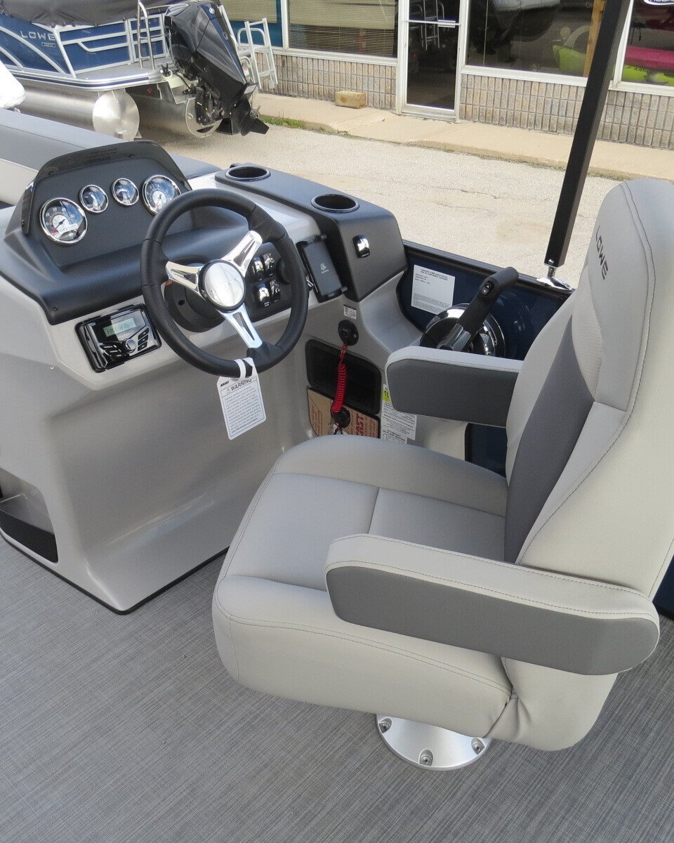 2025 Lowe Boats LS 210