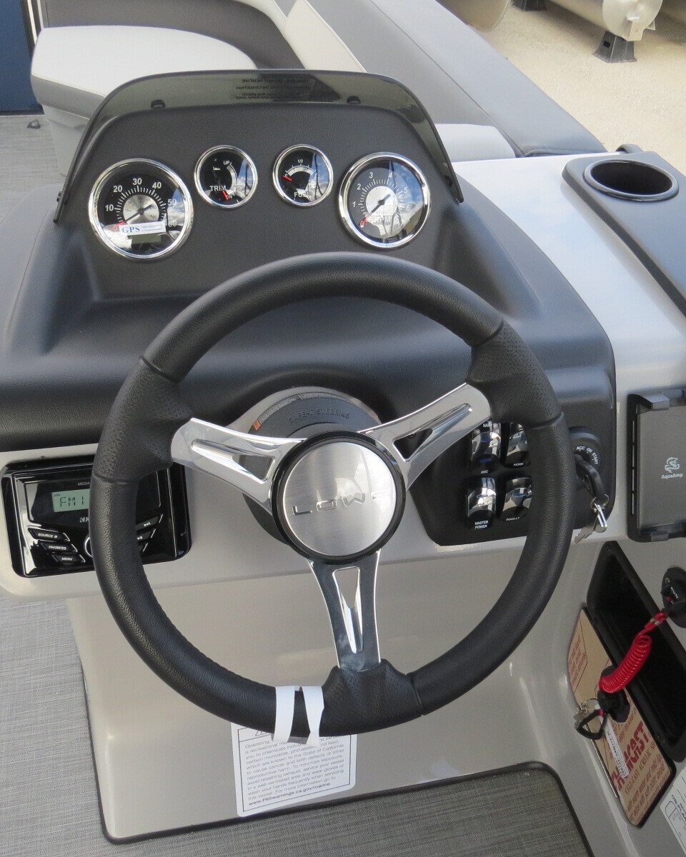 2025 Lowe Boats LS 210