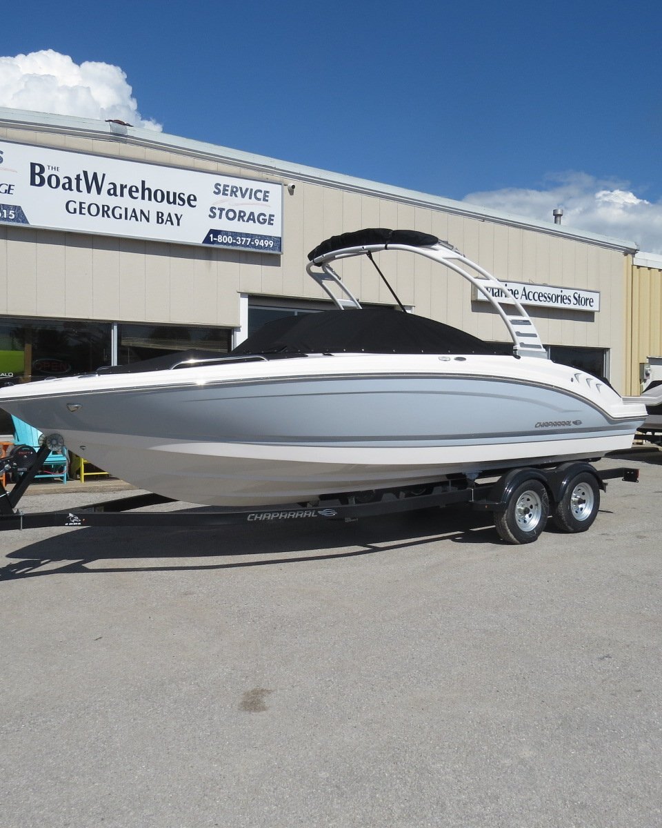 2025 Chaparral 23 SSI