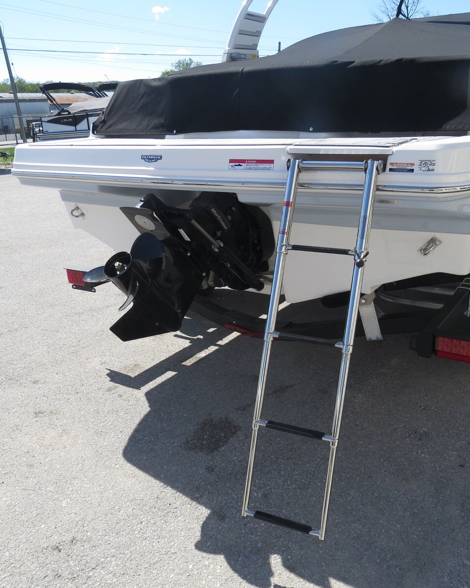 2025 Chaparral 23 SSI