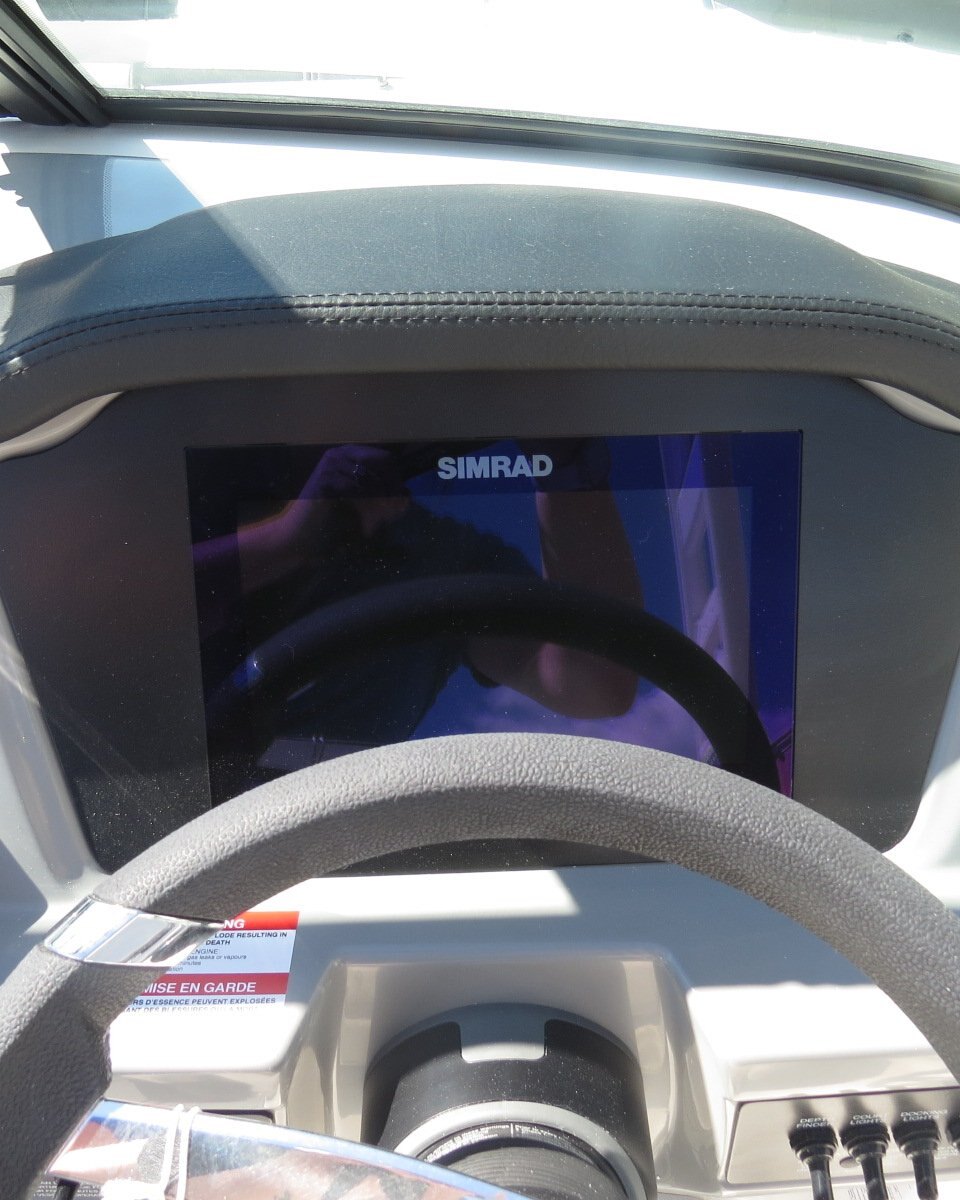 2025 Chaparral 23 SSI