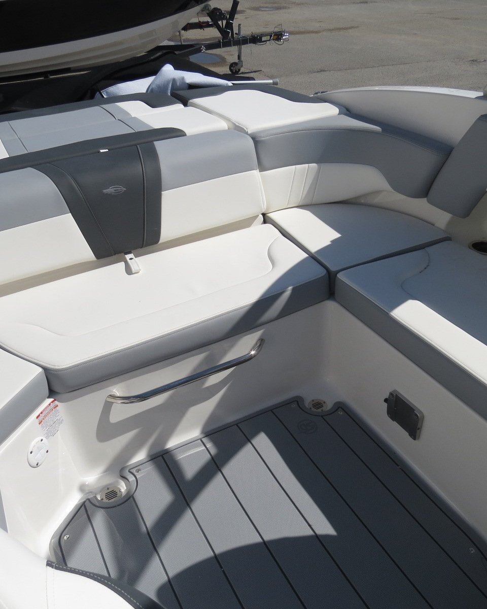 2025 Chaparral 23 SSI