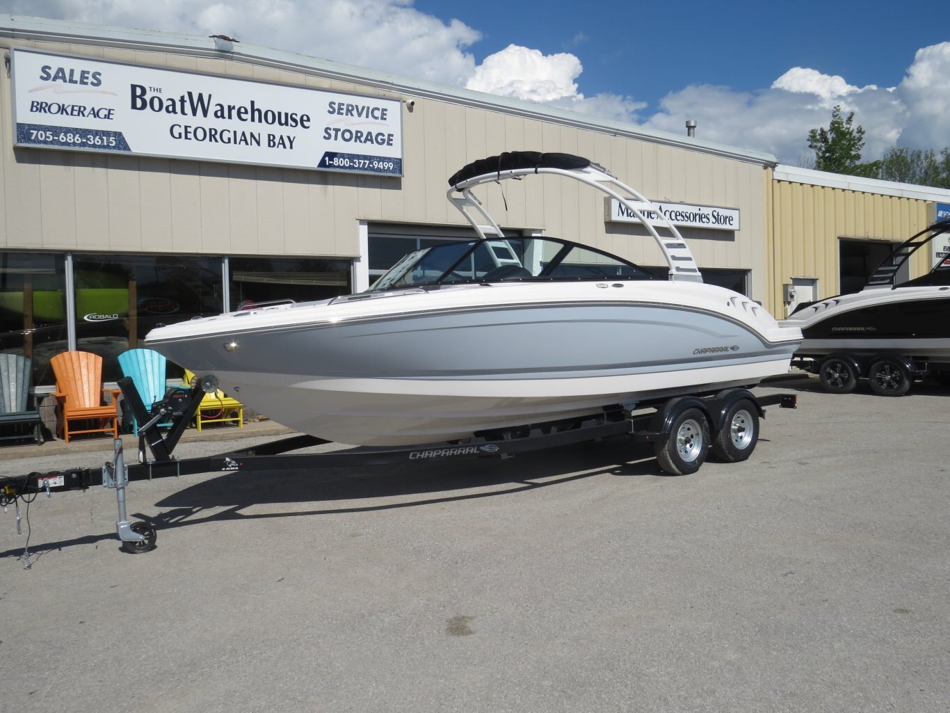 2025 Chaparral 23 SSI