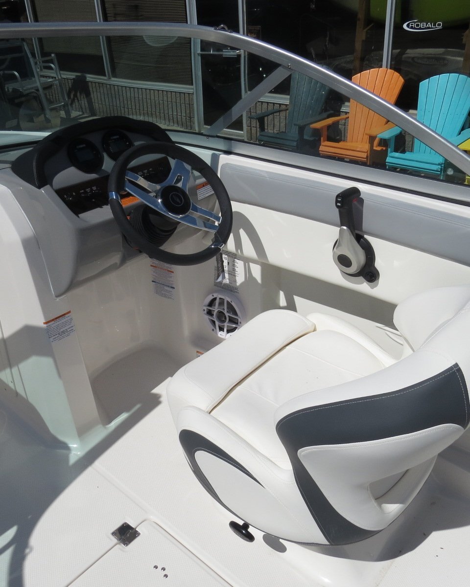 2025 Chaparral 19 SSI OB