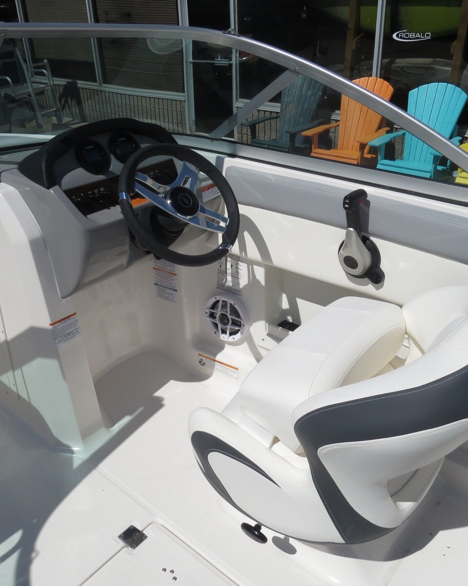 2025 Chaparral 19 SSI OB