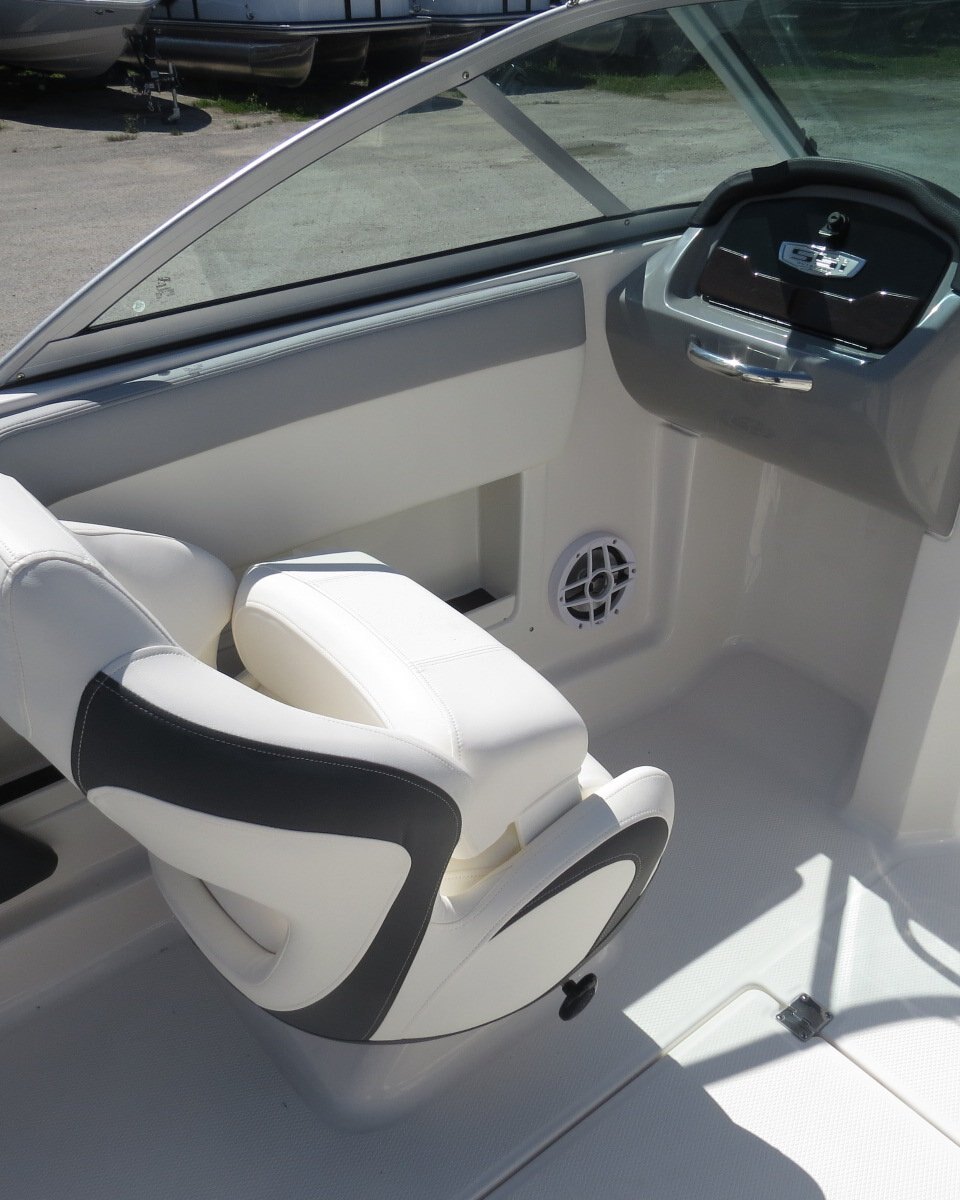 2025 Chaparral 19 SSI OB