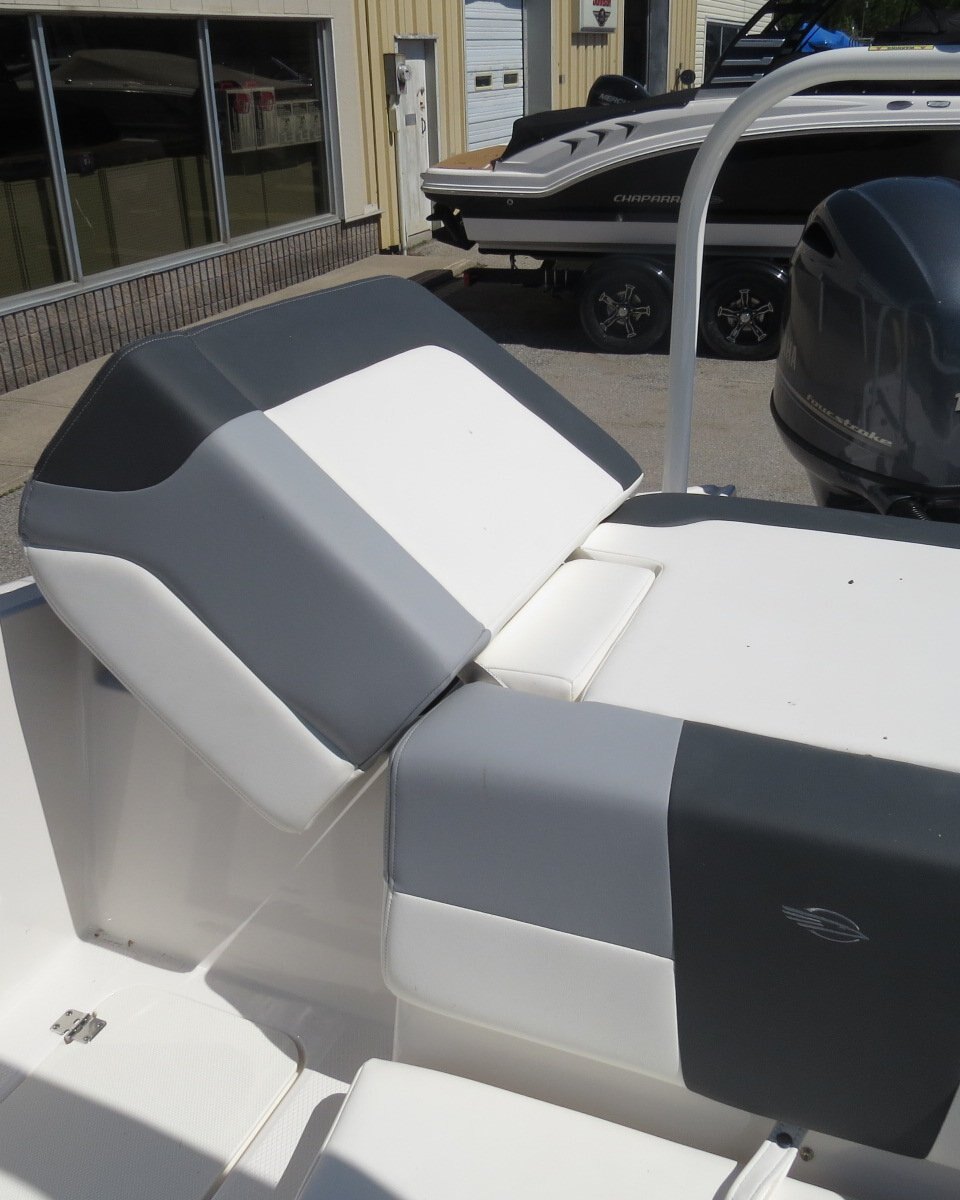 2025 Chaparral 19 SSI OB